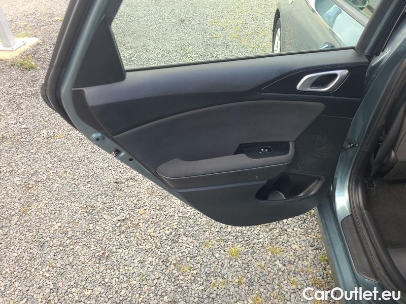  KIA  Cee'd Ceed  (CD) (2018->) Ceed 1.0 T-GDI 74 Spin 5d #24