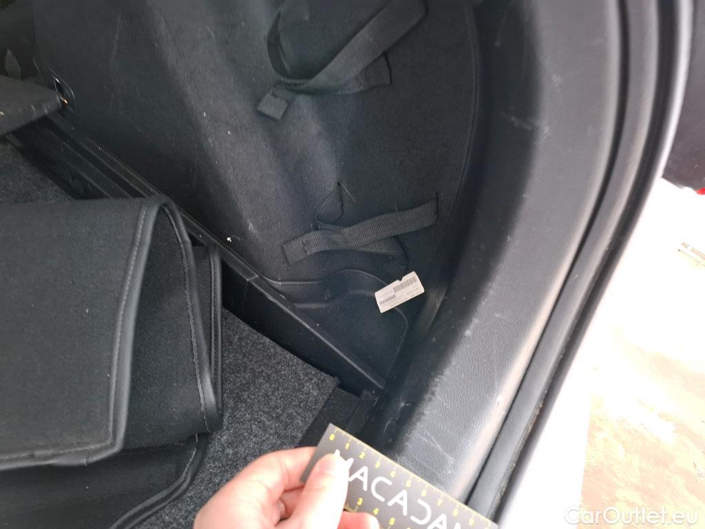  Hyundai  i20  Intuitive 1.2 85CV BVM5 E6 #19