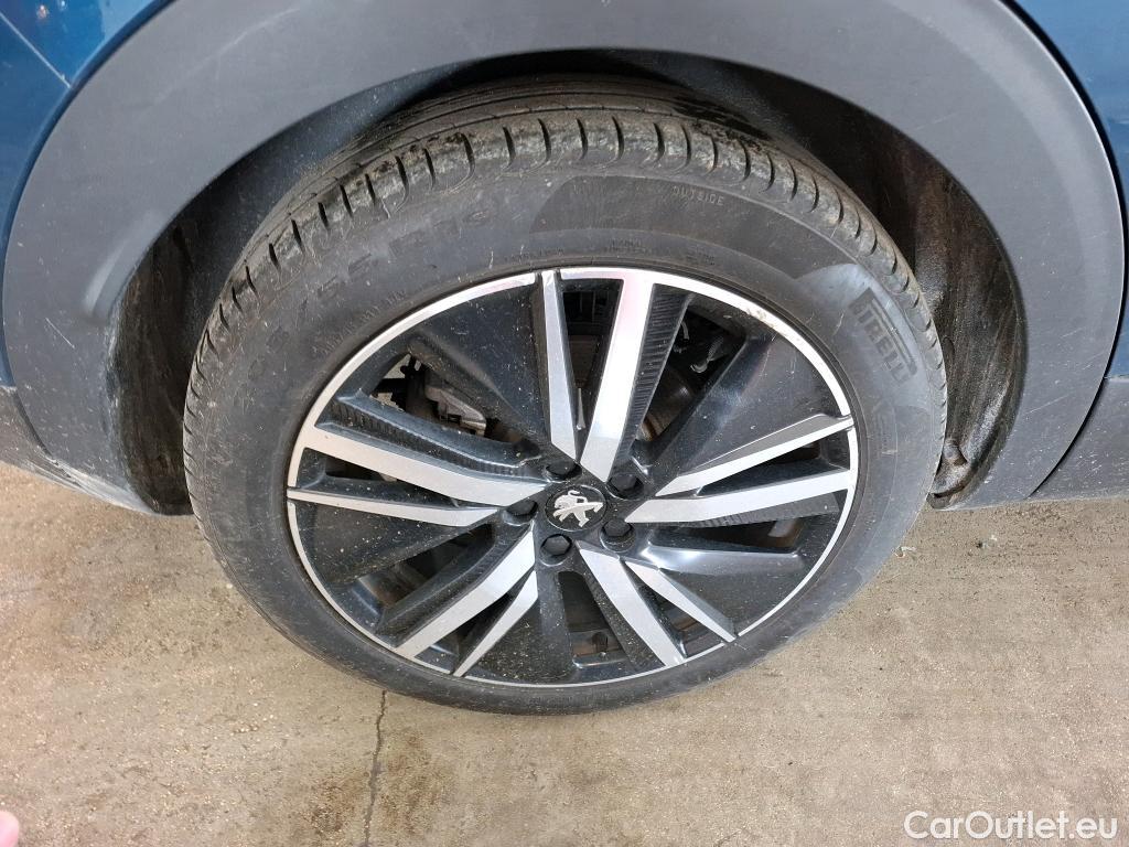  Peugeot  3008 PEUGEOT  / 2020 / 5P / SUV 1.6 HYBRID 225 E-EAT8 GT Pack #10