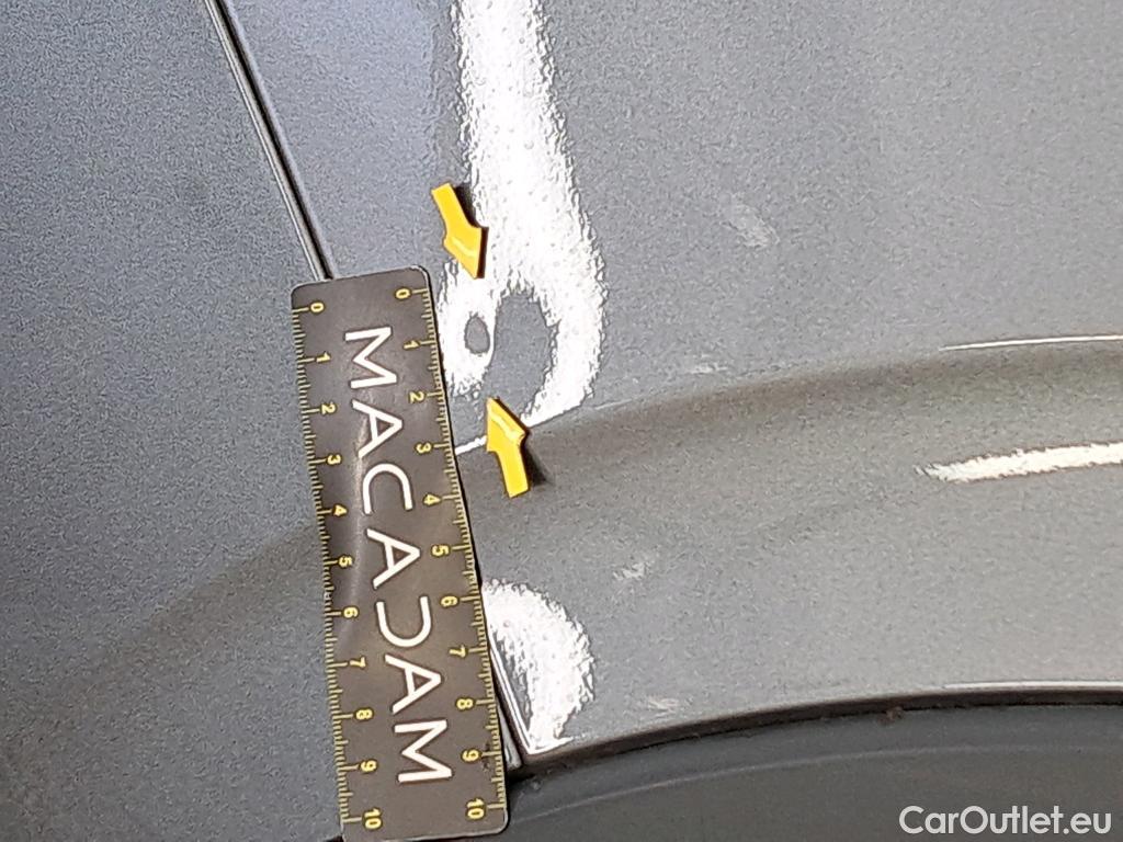  Renault  Arkana RENAULT  / 2021 / 5P / SUV R.S. Line TCe 160 EDC FAP - 21B #19