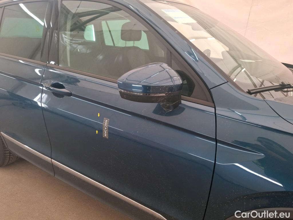  Volkswagen  Tiguan VOLKSWAGEN  / 2020 / 5P / SUV 2.0 TDI 150 DSG7 Life Business #1