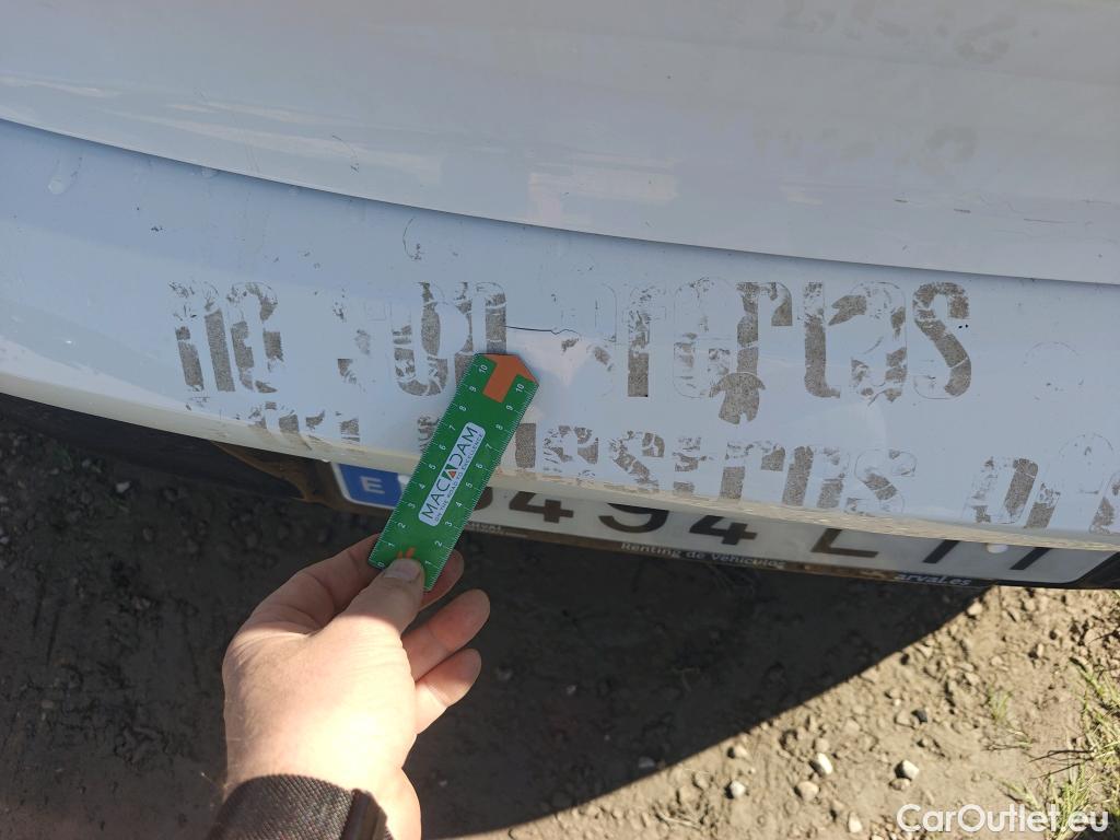  Peugeot  208 PEUGEOT  / 2019 / 5P / berlina con portón PureTech 73kW (100CV) Allure #21