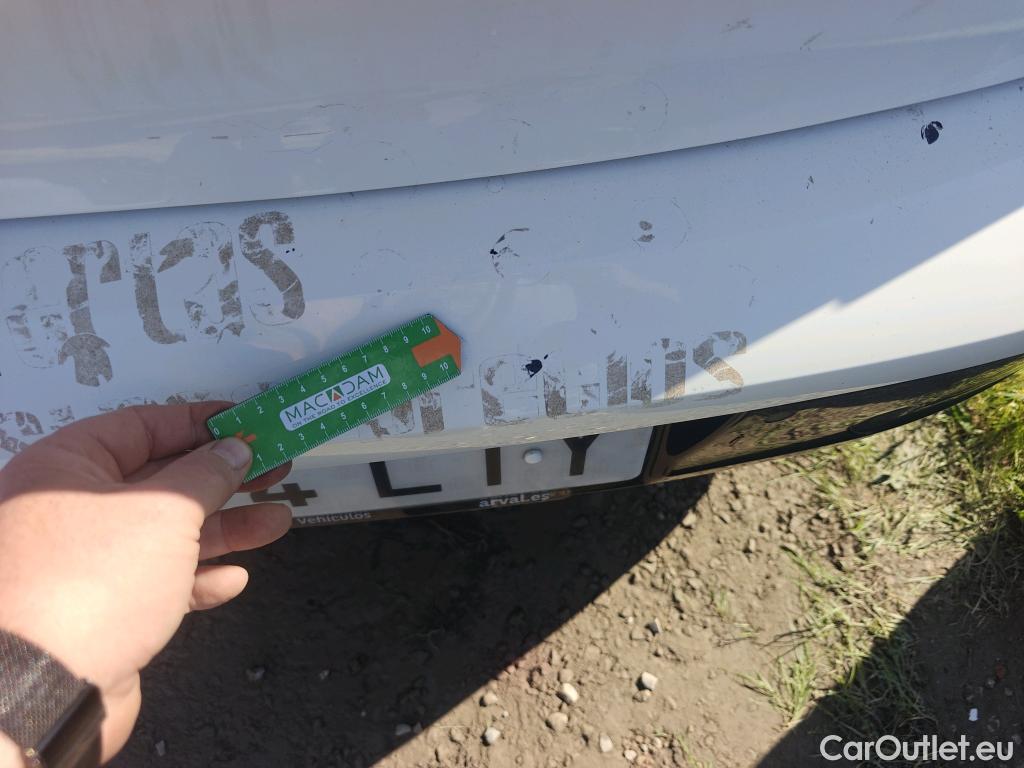  Peugeot  208 PEUGEOT  / 2019 / 5P / berlina con portón PureTech 73kW (100CV) Allure #22