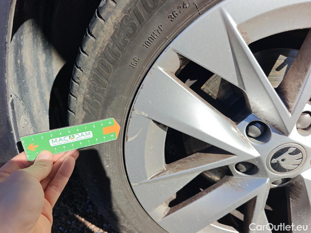  Skoda  Octavia SKODA  / 2020 / 5P / berlina con portón 2.0 TDI 85kW (115 CV) Manual Ambition #22