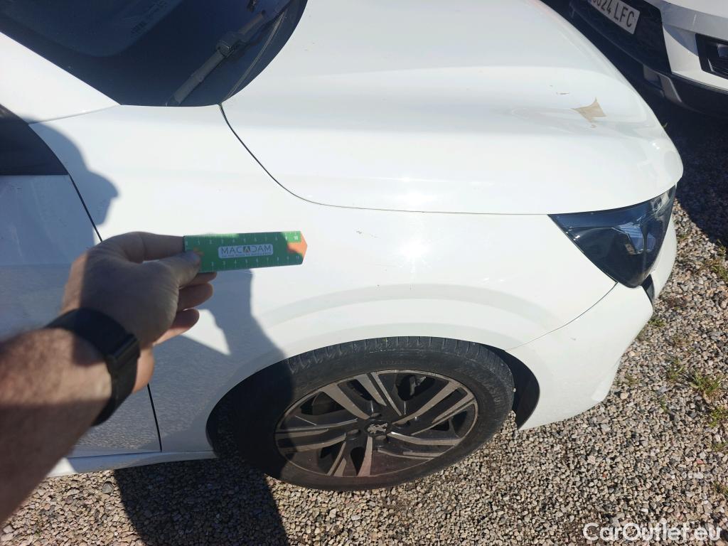  Peugeot  208 PEUGEOT  / 2019 / 5P / berlina con portón PureTech 73kW (100CV) Allure #13