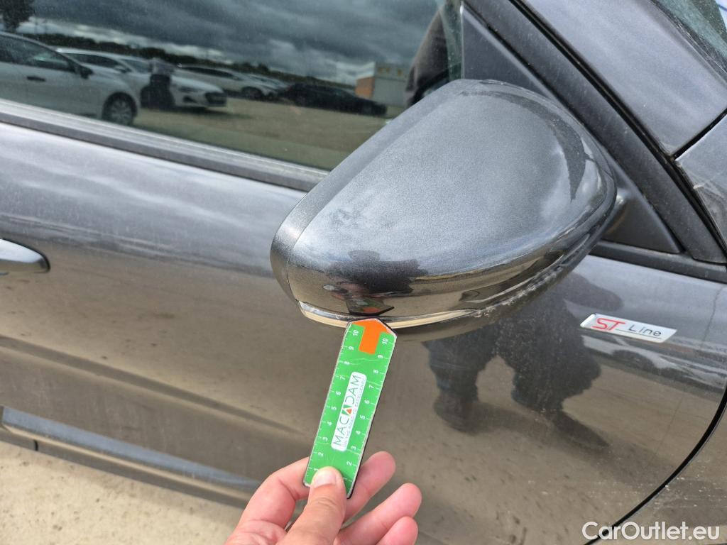  Ford  Kuga  ST-Line X Plug-In Hybrid 2.5 225CV ATV E6d #22