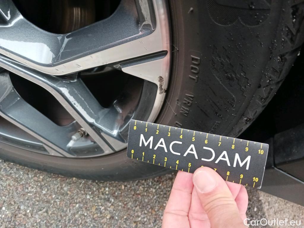  Bmw  X2 BMW  sDrive18i Impulse Steptronic Techo Solar #26