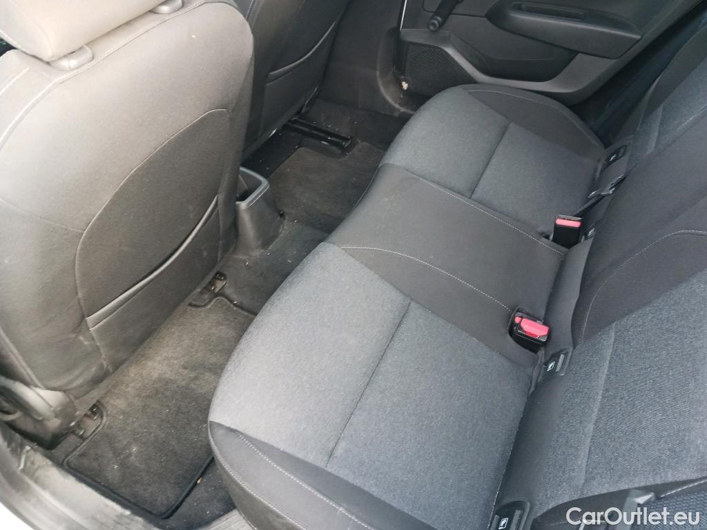  Renault  Clio RENAULT  / 2019 / 5P / berlina con portón Intens TCe 74 kW (100CV) GLP #3