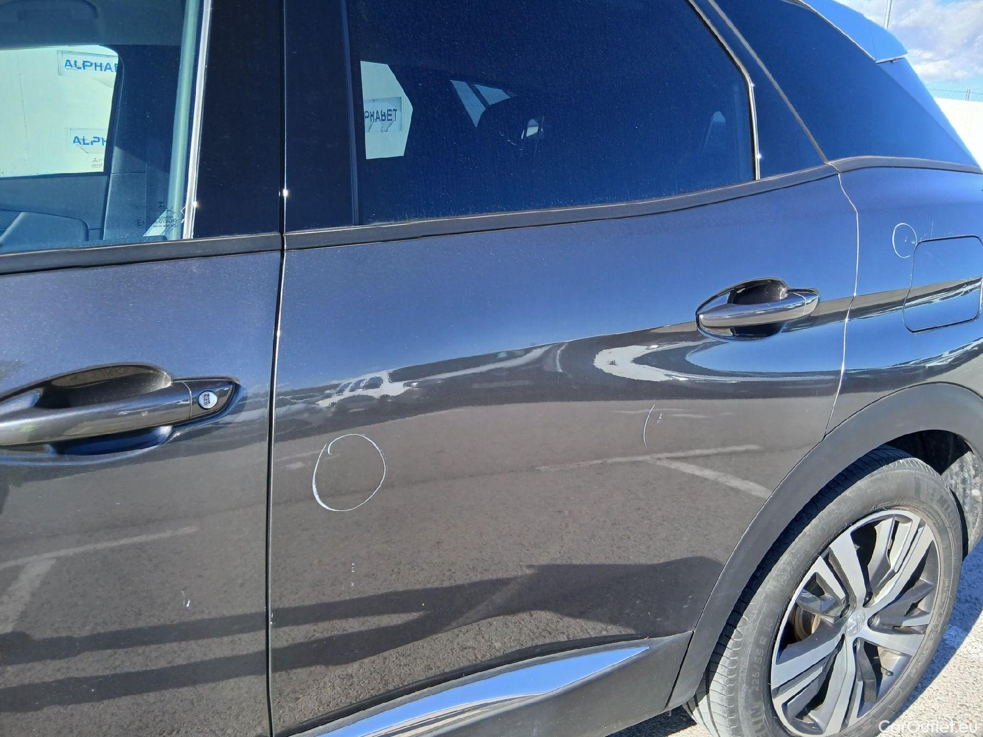  Peugeot  3008 PEUGEOT  Hybrid / 2020 / 5P / todoterreno 225 e-EAT8 Allure (AC2) #15