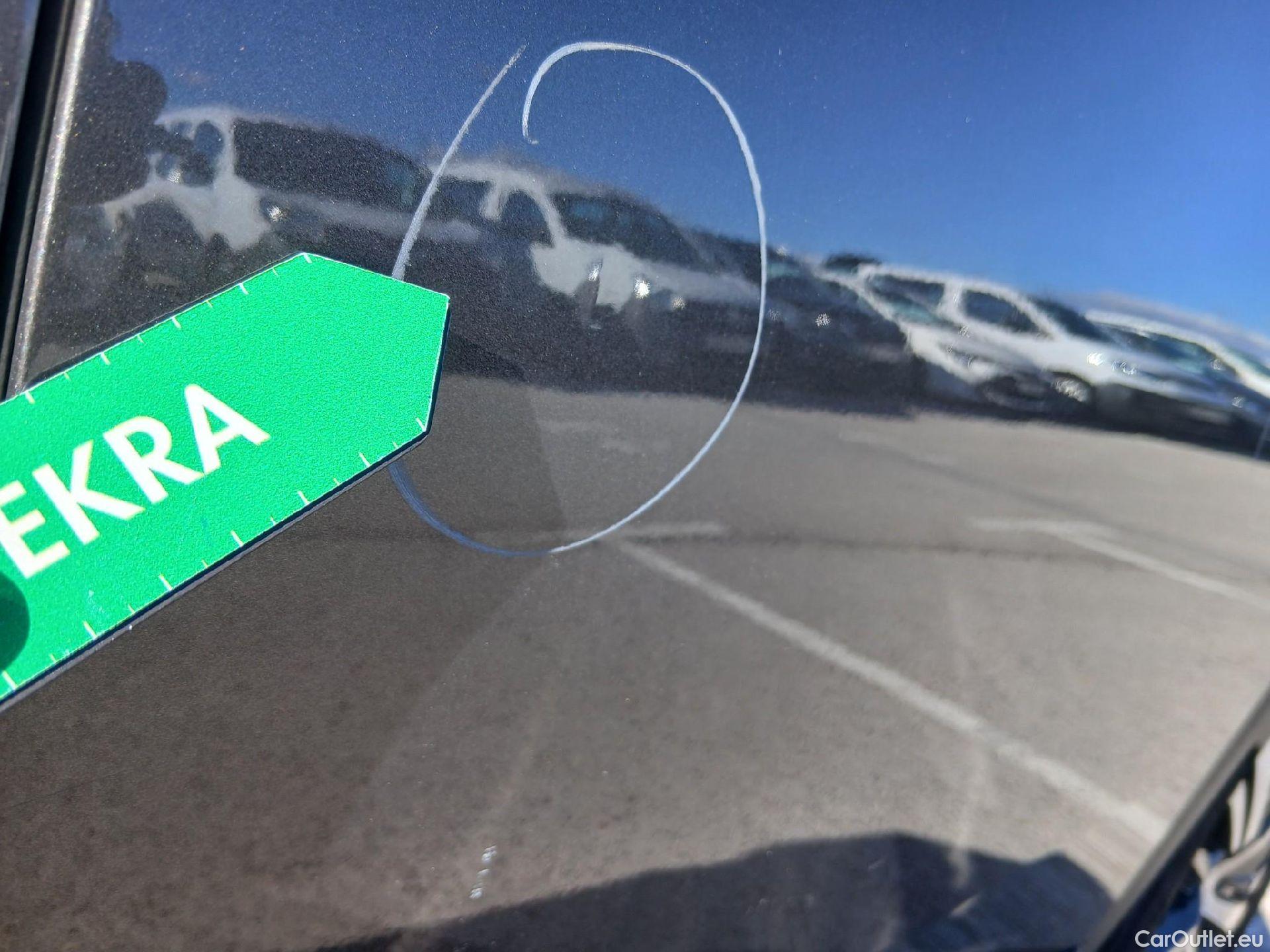  Peugeot  3008 PEUGEOT  Hybrid / 2020 / 5P / todoterreno 225 e-EAT8 Allure (AC2) #14