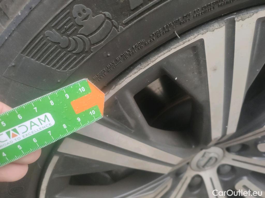  Volvo  XC90 VOLVO  / 2019 / 5P / todoterreno 2.0 T8 AWD Recharge Inscription Auto #6