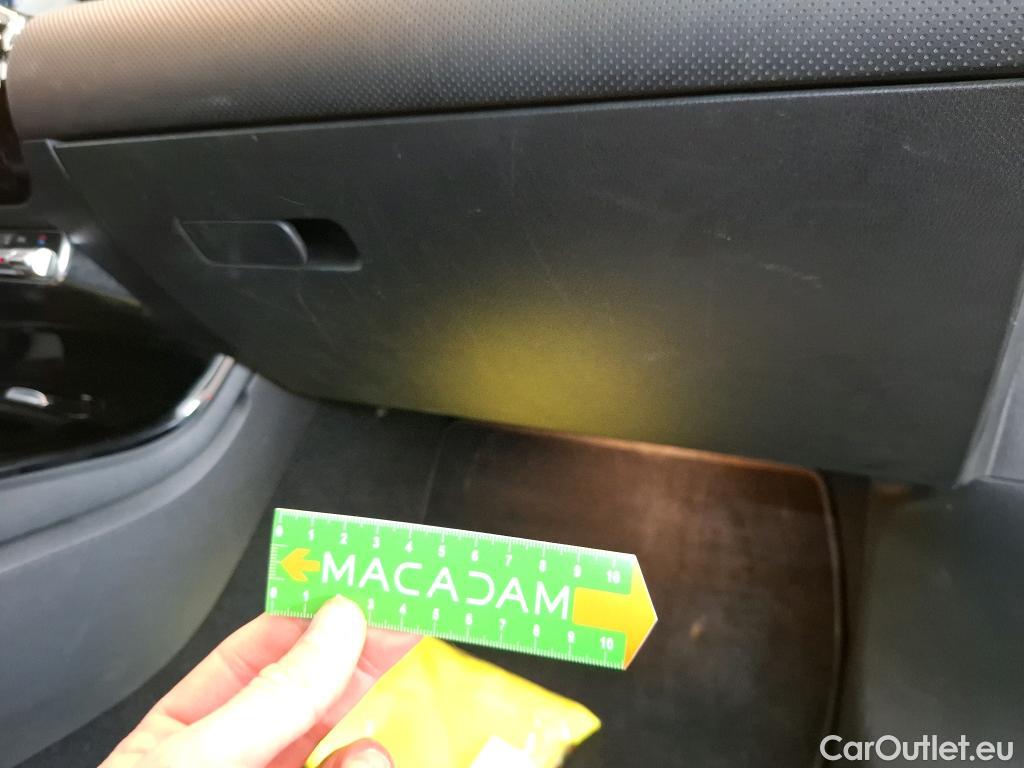  Mercedes  CLA-Klasse MERCEDES-BENZ CLA Coupe / 2019 / 4P / Coupé CLA 200 d AMG Line BA8 #14