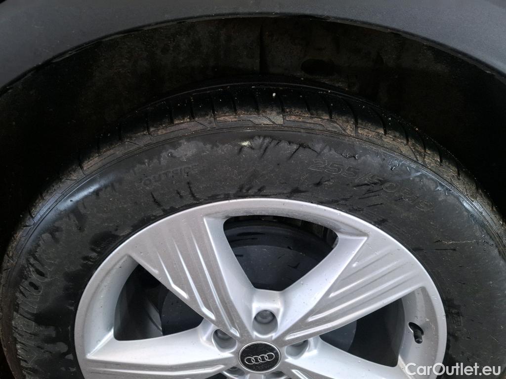  Audi  Q4 E-Tron  40 e-tron Executive 82kWh BVA #37