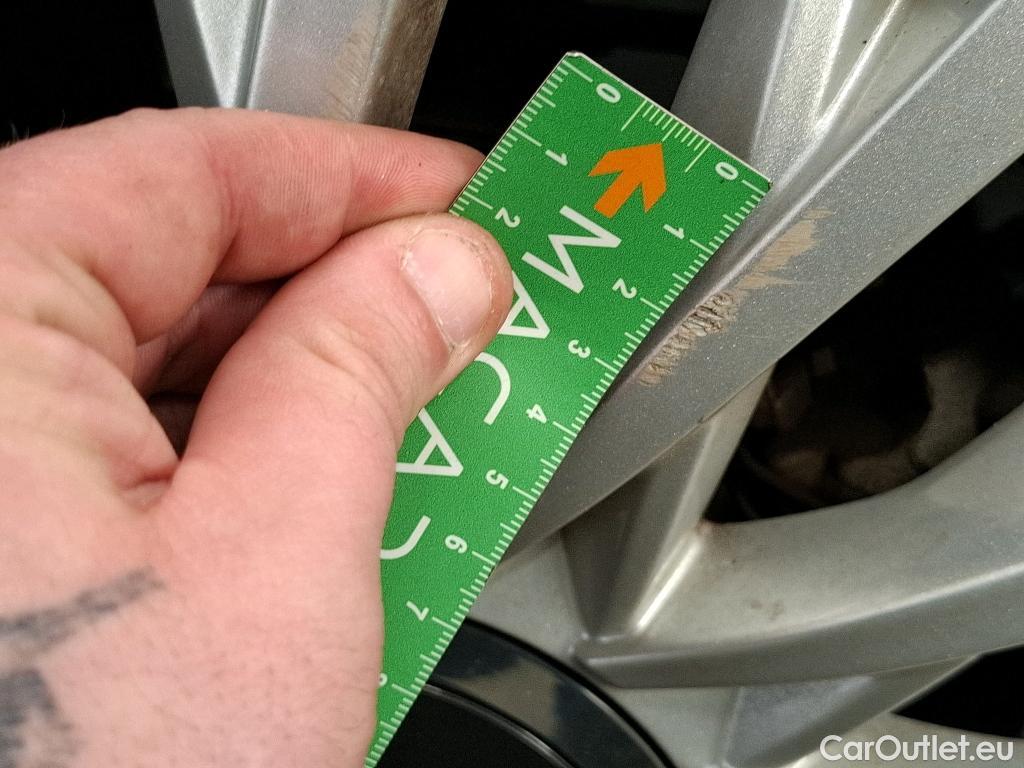  Fiat  500 FIAT   2015  3P  Berline Hybrid 10 BSG 70 ch Dolcevita #18