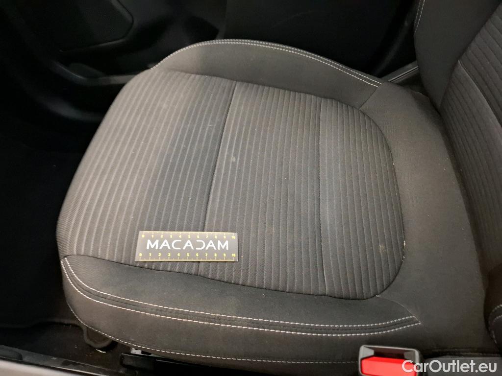  Ford  Kuga FORD  / 2019 / 5P / SUV 2.5 190 hybrid Flexifuel Pshift Titanium #34