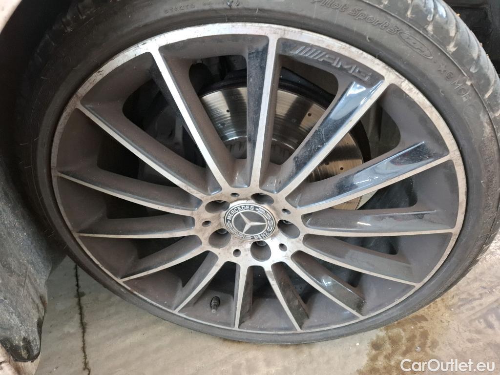  Mercedes  E-Klasse MERCEDES-BENZ Classe E Berline / 2020 / 4P / Berline 2.0 E 220 D AMG LINE AUTO #30