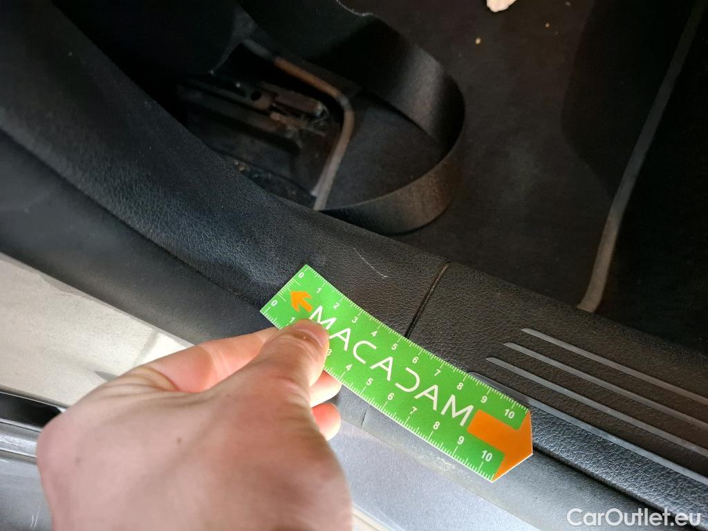  Mercedes  CLA-Klasse MERCEDES-BENZ CLA Coupe / 2019 / 4P / Coupé CLA 200 d AMG Line BA8 #12