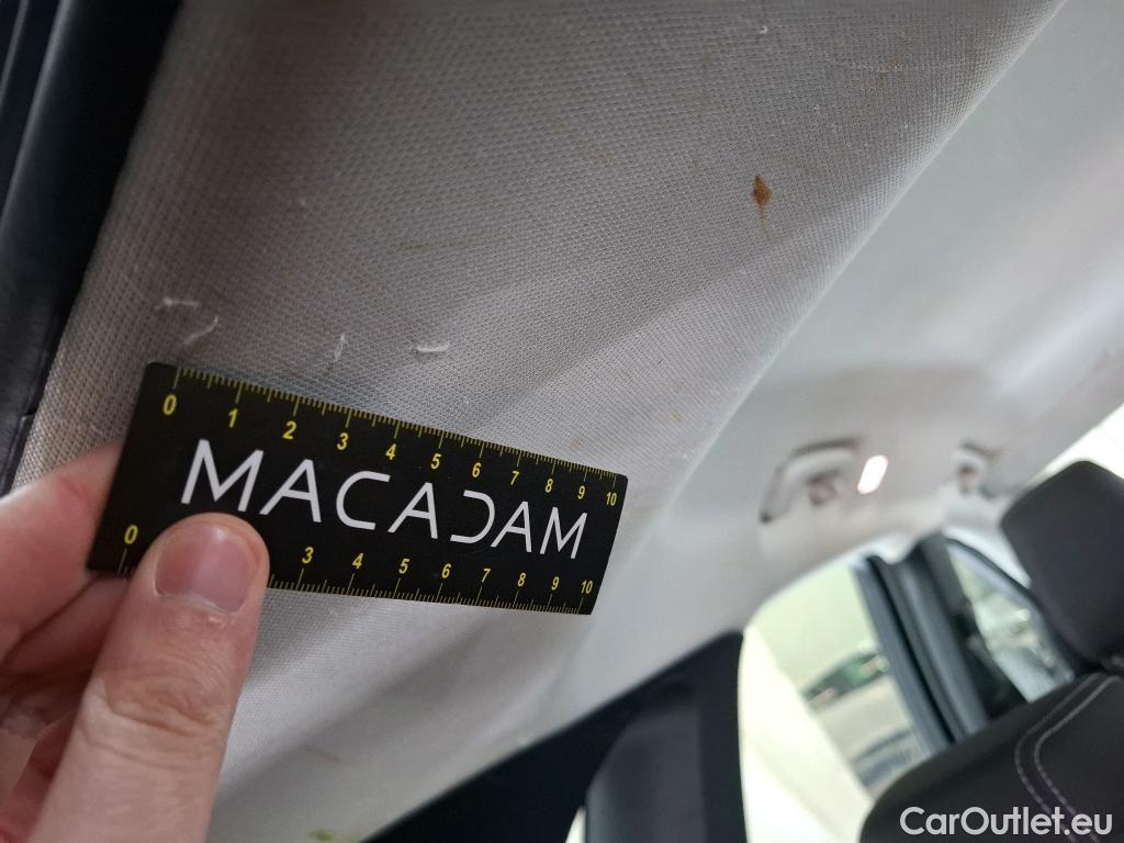  Ford  Kuga FORD  / 2019 / 5P / SUV 2.5 190 hybrid Flexifuel Pshift Titanium #3