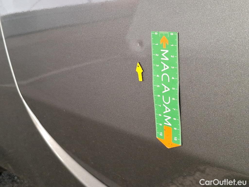  Fiat  500 FIAT   2015  3P  Berline Hybrid 10 BSG 70 ch Dolcevita #32