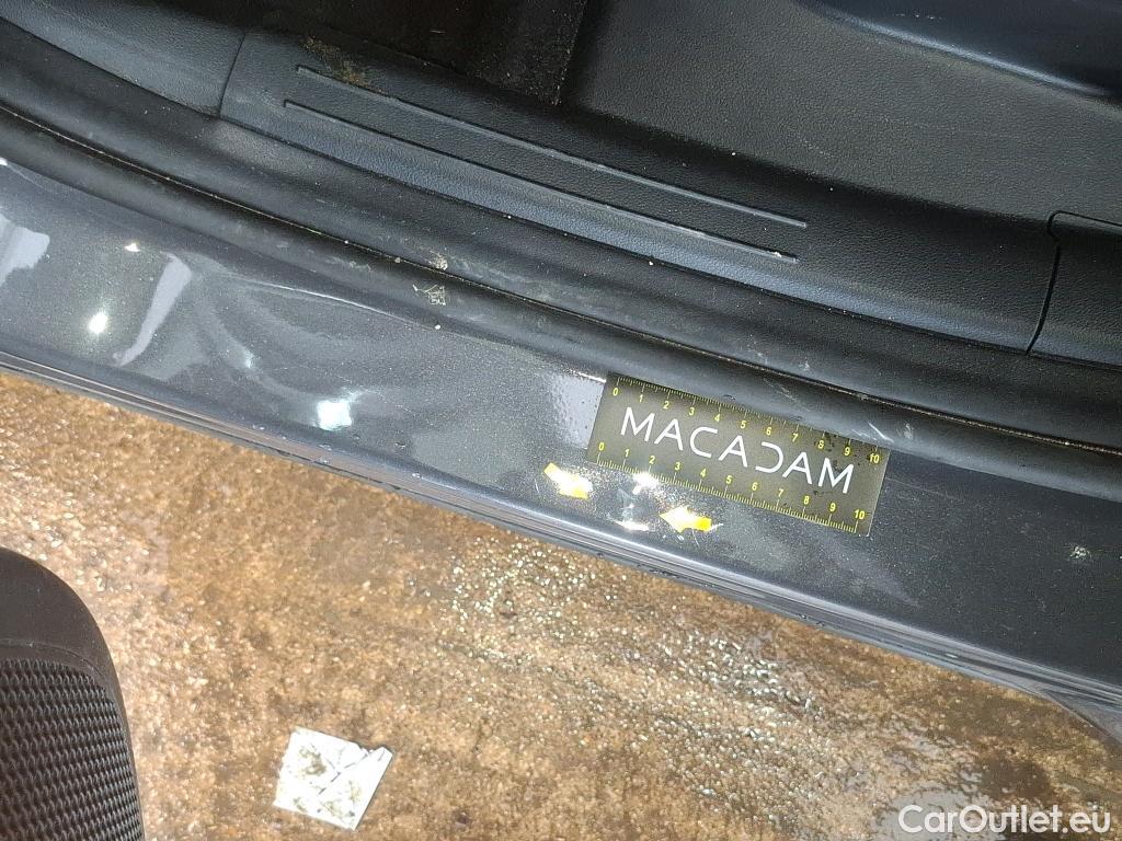  Land Rover  Discovery HYUNDAI Tucson / 2024 / 5P / SUV 1.6 HYBRID 215 CREATIVE AUTO #3