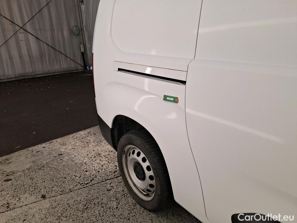  Citroen  Berlingo  Fourgon Driver XL 950 1.5 BlueHDi 100CV BVM5 E6dT #4