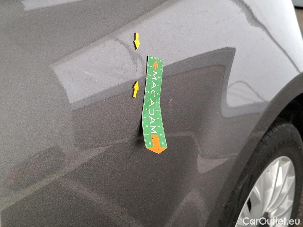  Fiat  500 FIAT   2015  3P  Berline Hybrid 10 BSG 70 ch Dolcevita #25