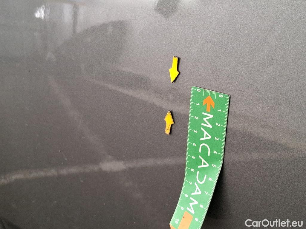  Fiat  500 FIAT   2015  3P  Berline Hybrid 10 BSG 70 ch Dolcevita #9