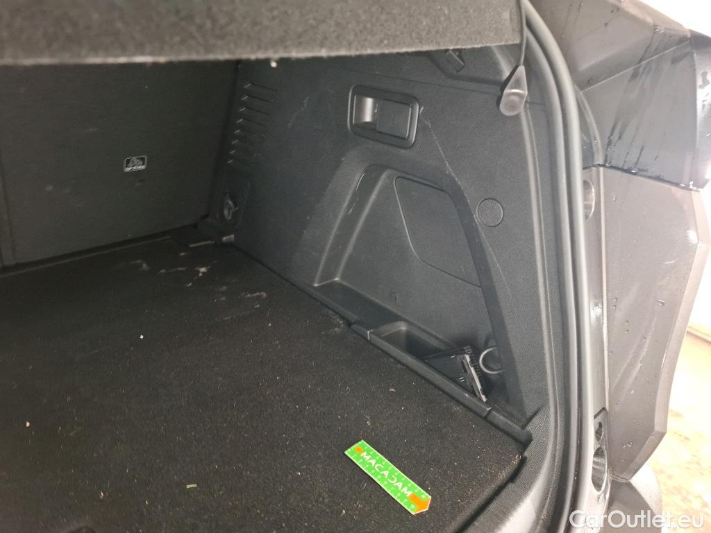  Peugeot  3008  II Allure 1.5 HDi 130CV BVA8 E6d #10