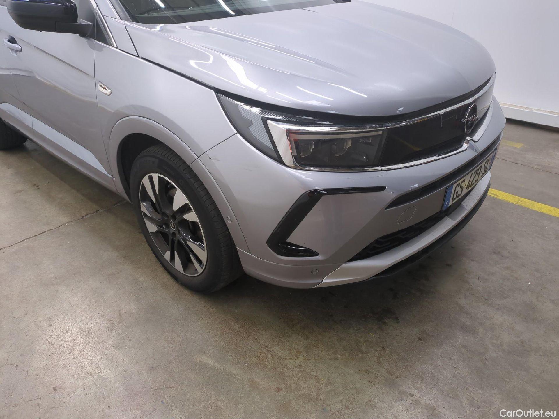  Opel   Grandland X Grandland X Business Elegance 1.5 130CV BVA8 6E #9