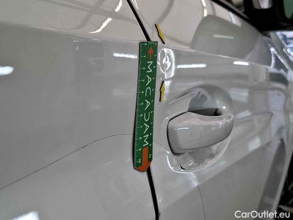  Peugeot  208  Allure Business 1.2 PureTech 100CV BVM6 E6d #31