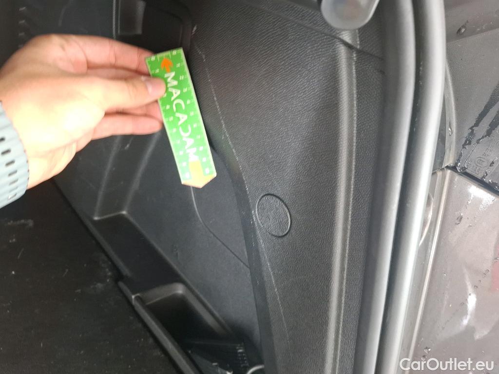  Peugeot  3008  II Allure 1.5 HDi 130CV BVA8 E6d #11