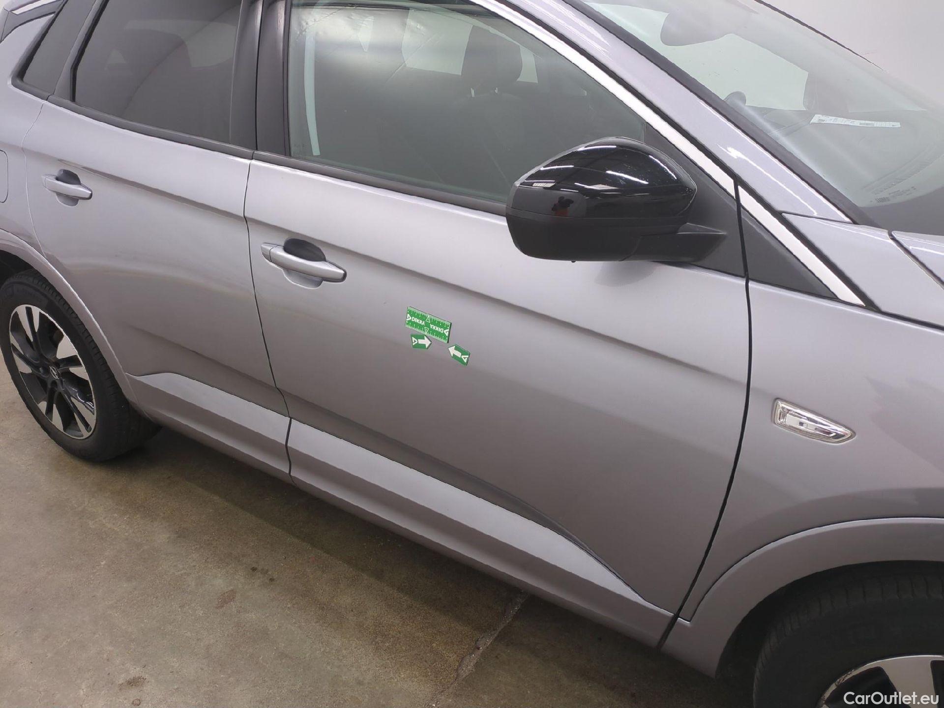  Opel   Grandland X Grandland X Business Elegance 1.5 130CV BVA8 6E #32