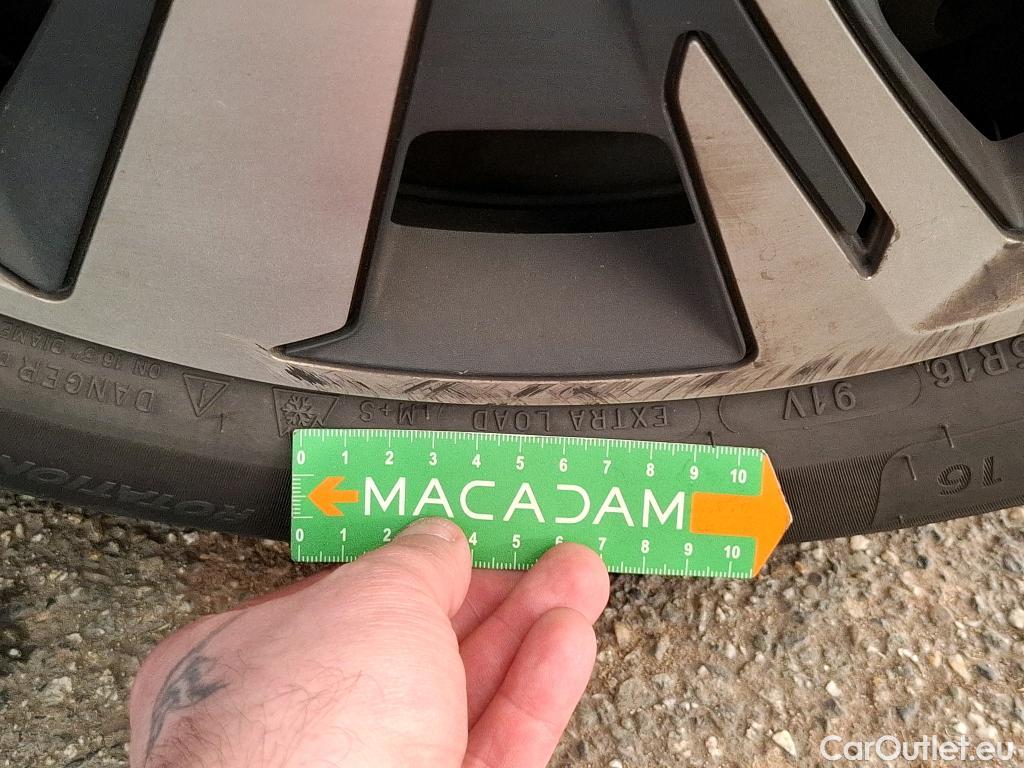  Peugeot  208  Active Pack 1.2 PureTech 100CV BVM6 E6d #15