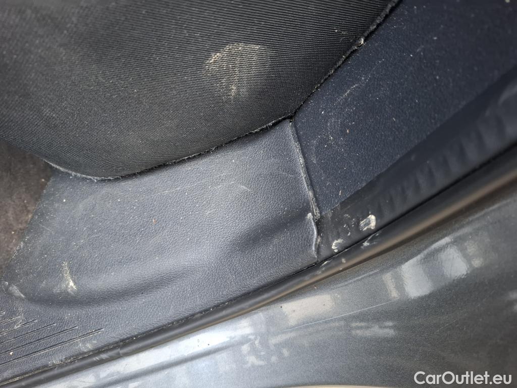  Nissan  Qashqai NISSAN  / 2021 / 5P / Crossover 1.3 MHEV 158ch Xtronic N-Style(SP) #48