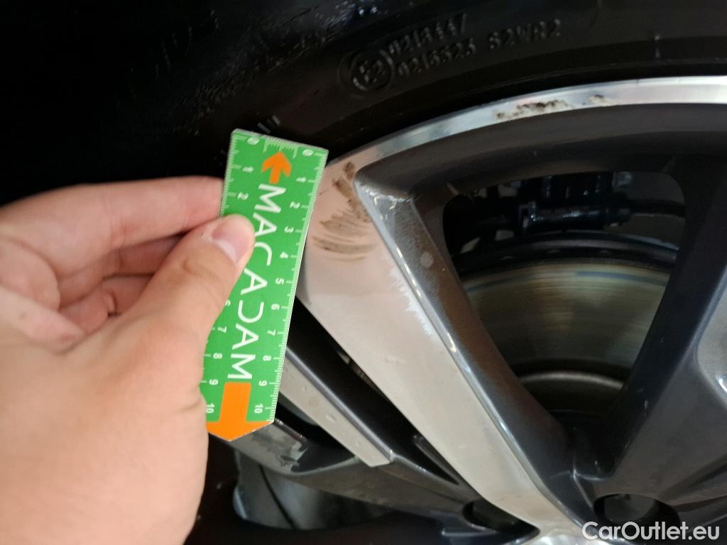  Peugeot  3008  II Allure 1.5 HDi 130CV BVA8 E6d #32