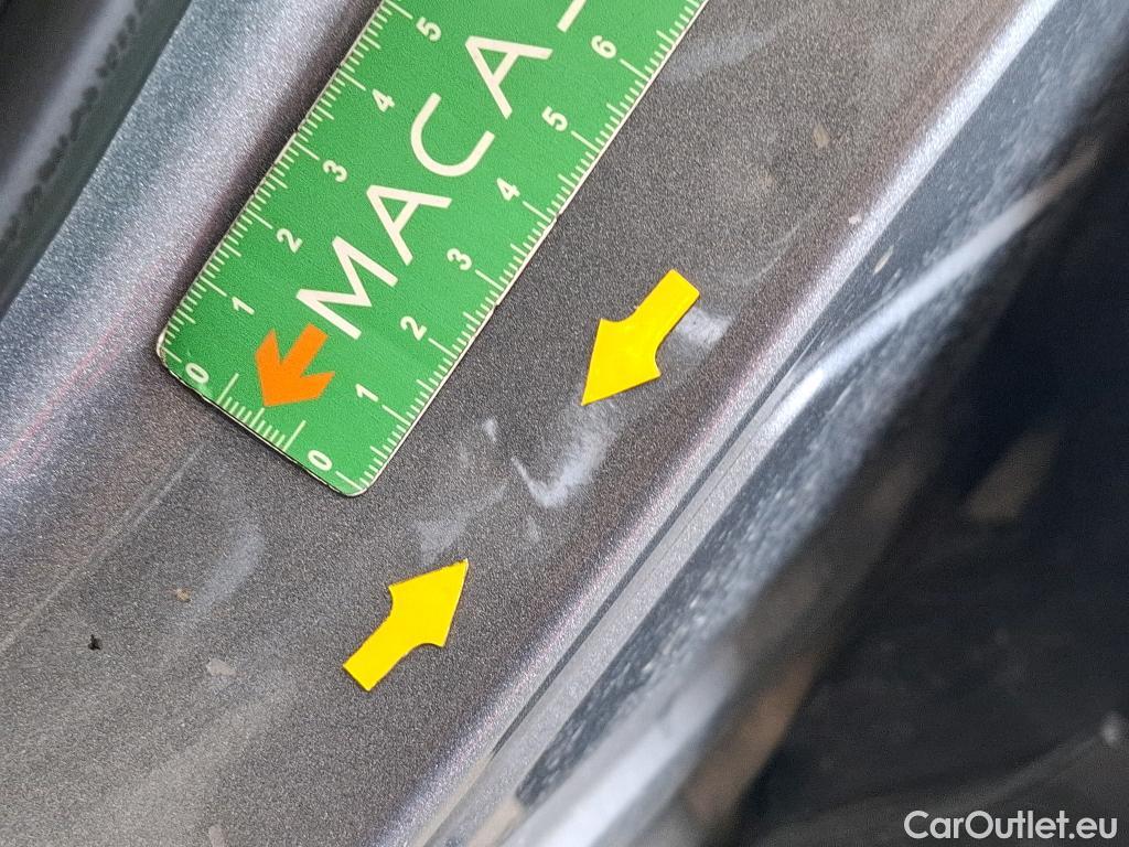  Nissan  Qashqai NISSAN  / 2021 / 5P / Crossover 1.3 MHEV 158ch Xtronic N-Style(SP) #28