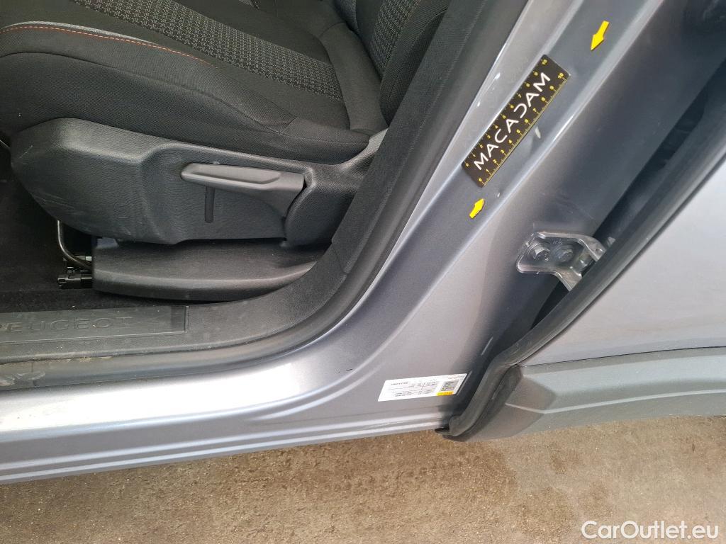  Peugeot  3008  Active Business 1.5 HDi 130CV BVA8 E6d #3