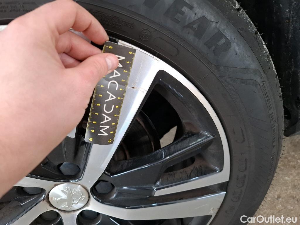  Peugeot  5008  GT Line 1.5 HDi 130CV BVA8 E6dT #35