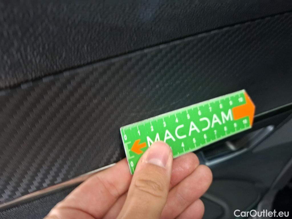  Peugeot  3008  II Allure 1.5 HDi 130CV BVA8 E6d #40