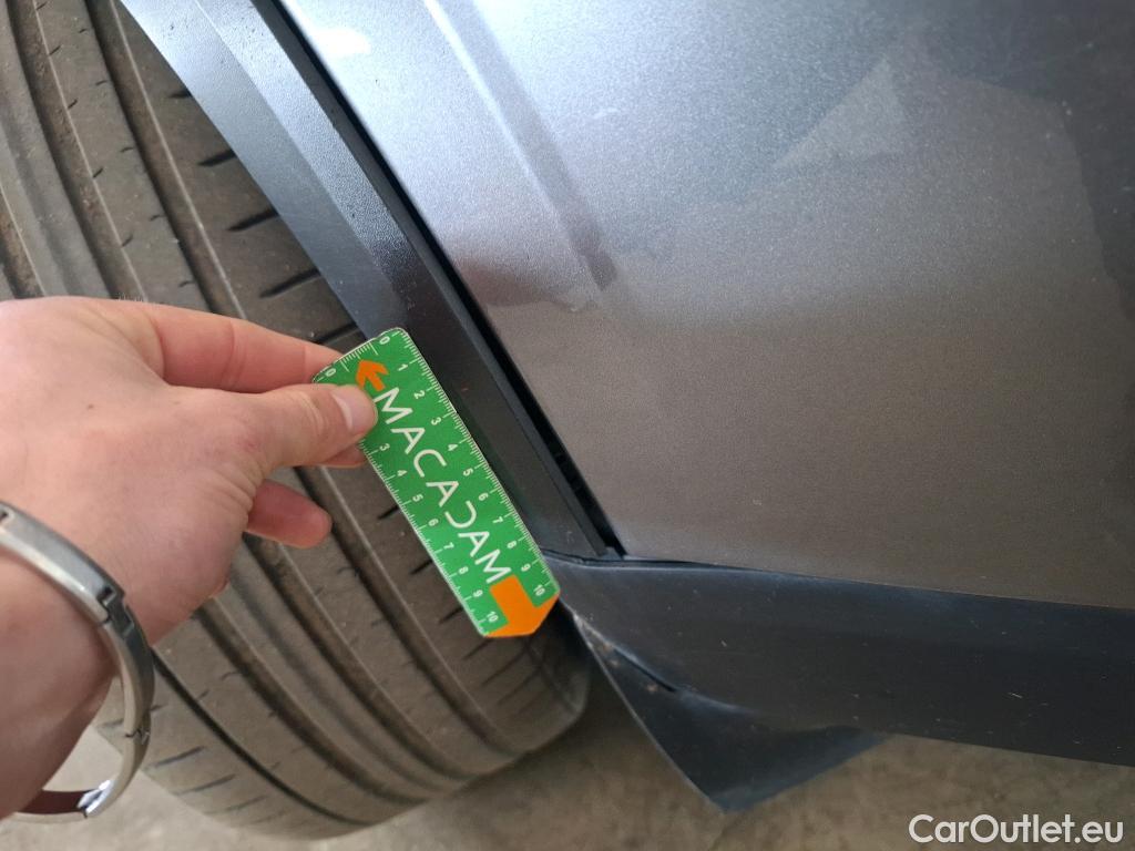  Nissan  Qashqai NISSAN  / 2021 / 5P / Crossover 1.3 MHEV 158ch Xtronic N-Style(SP) #51