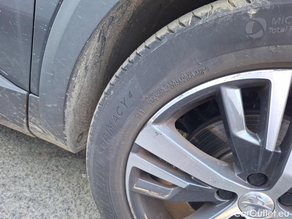  Peugeot  3008  II Allure 1.5 HDi 130CV BVA8 E6d #15