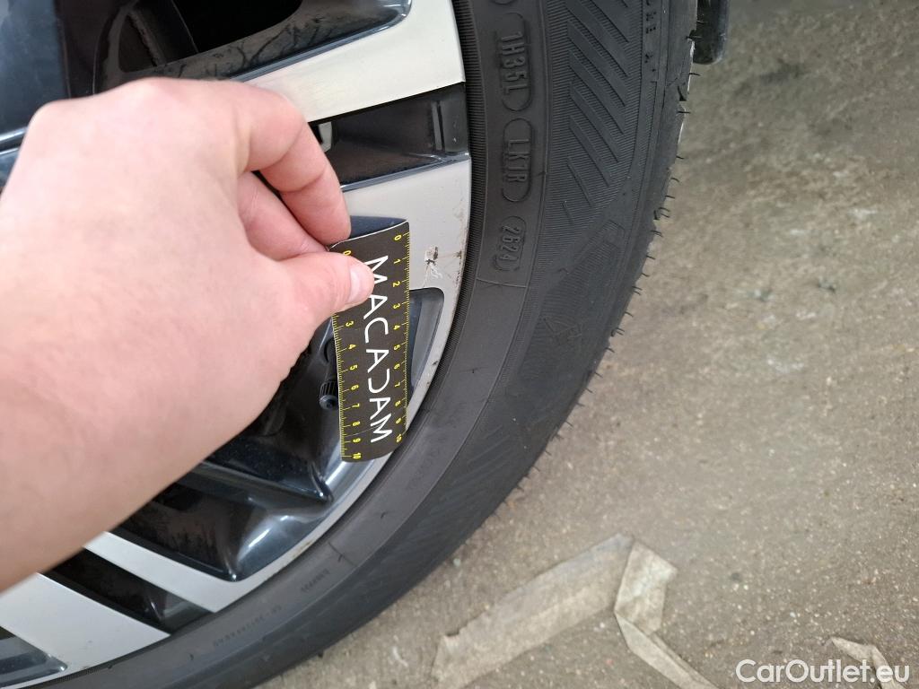  Peugeot  5008  GT Line 1.5 HDi 130CV BVA8 E6dT #37