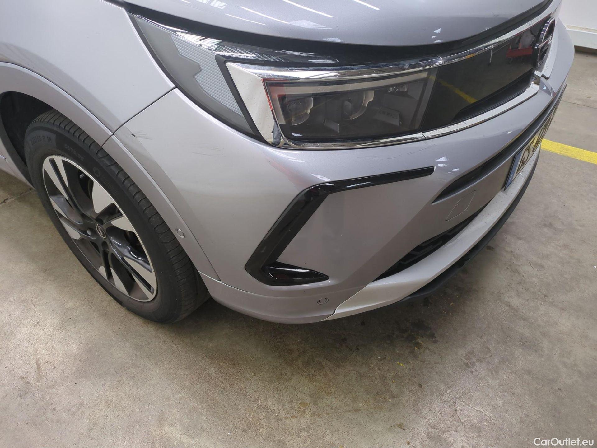  Opel   Grandland X Grandland X Business Elegance 1.5 130CV BVA8 6E #13