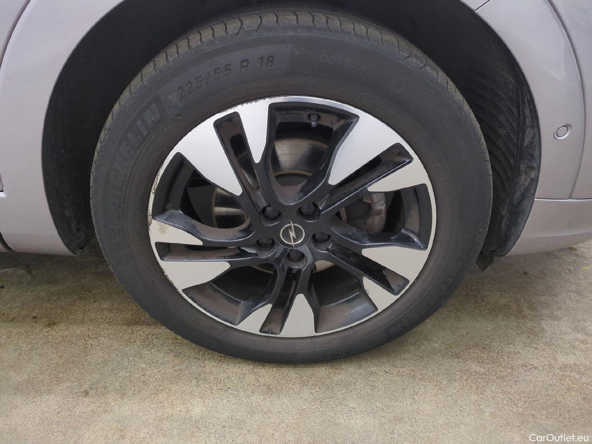  Opel   Grandland X Grandland X Business Elegance 1.5 130CV BVA8 6E #3