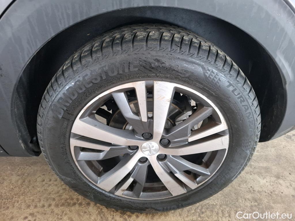  Peugeot  3008 PEUGEOT  / 2020 / 5P / SUV 1.6 HYBRID 225 E-EAT8 Allure #7