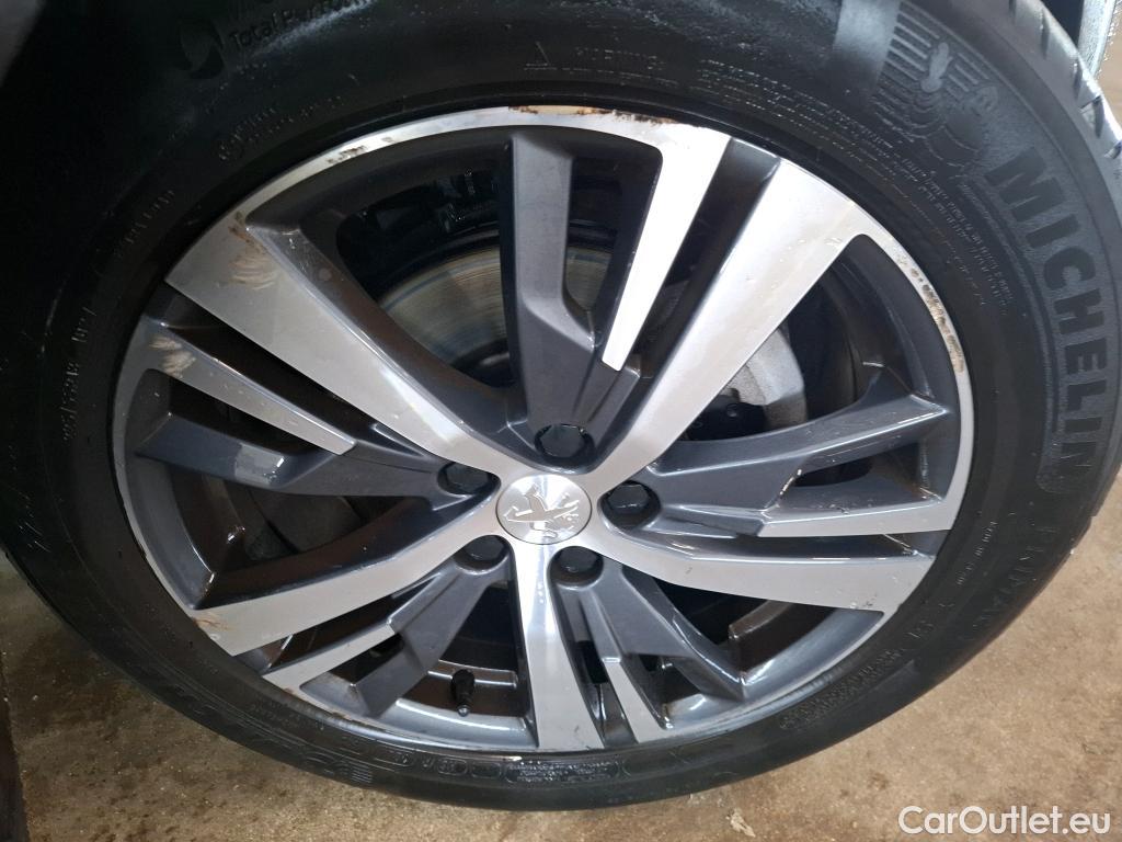  Peugeot  3008  II Allure 1.5 HDi 130CV BVA8 E6d #31