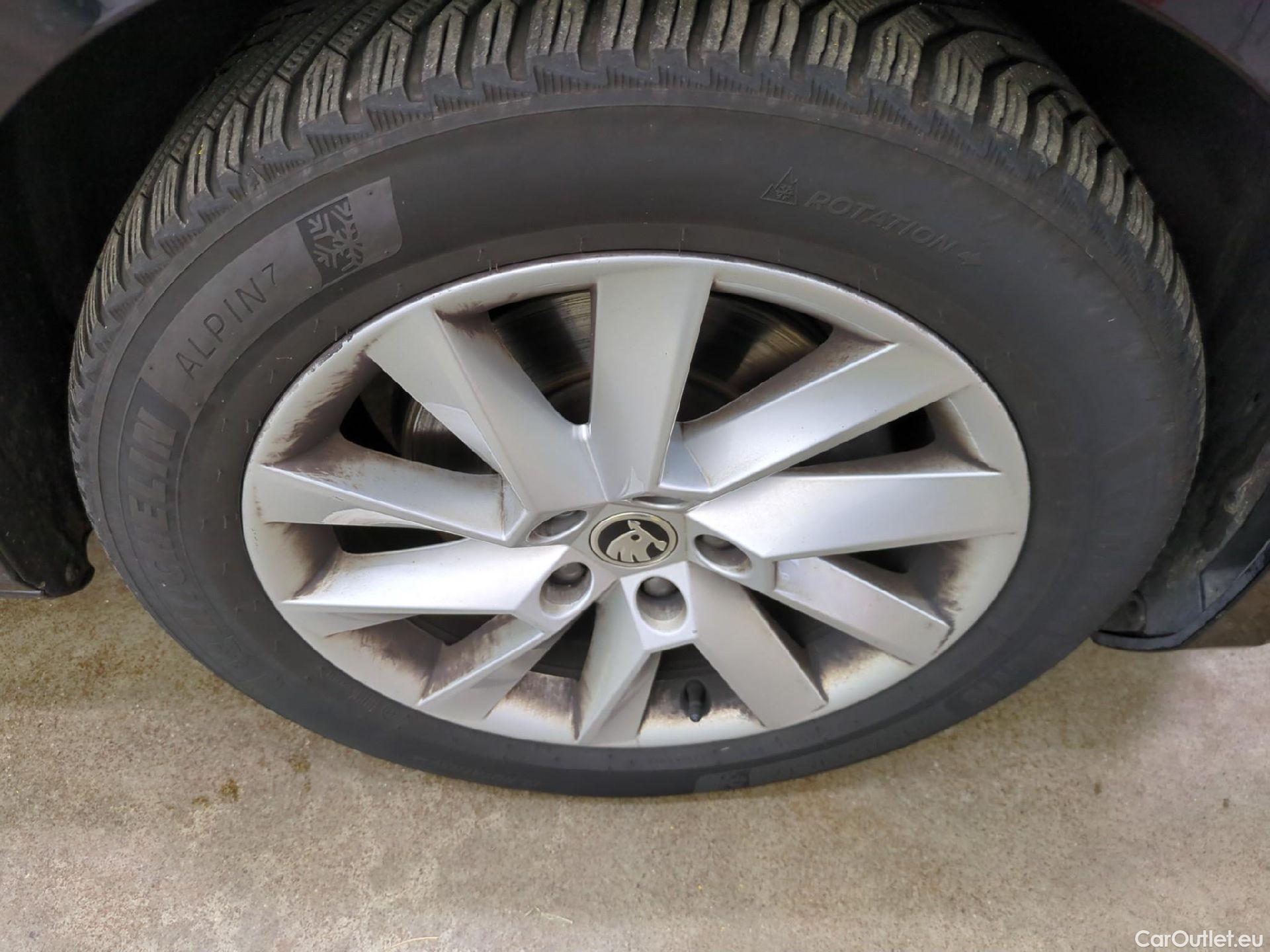  Skoda  Superb  Berline Business 2.0 TDI 150CV BVA7 E6d #3