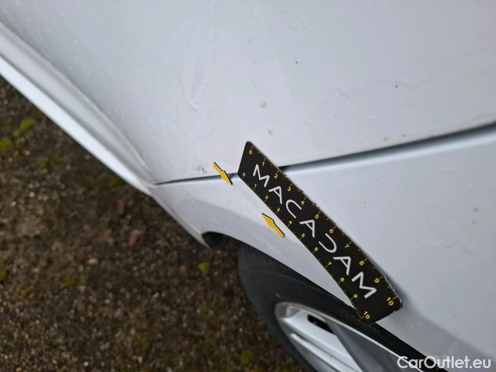  Toyota  Corolla TOYOTA  Touring Sports / 2018 / 5P / Break Hybride 122h Dynamic Business Beyond Zer #17