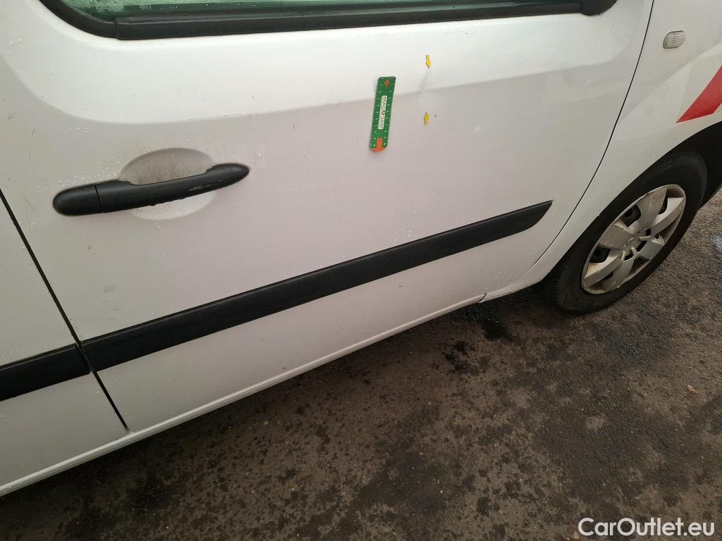  Renault  Kangoo  Express Maxi Extra (Série Spéciale) 1.5 dCi 90CV BVM5 E6 #46