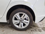  Volkswagen  Golf  VOLKSWAGEN / 2019 / 5P / BERLINA 2.0 TDI SCR 85KW LIFE DSG #94